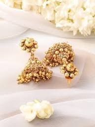 Trending Gold Jumkhas